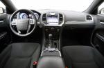 Chrysler 300C 2011 года